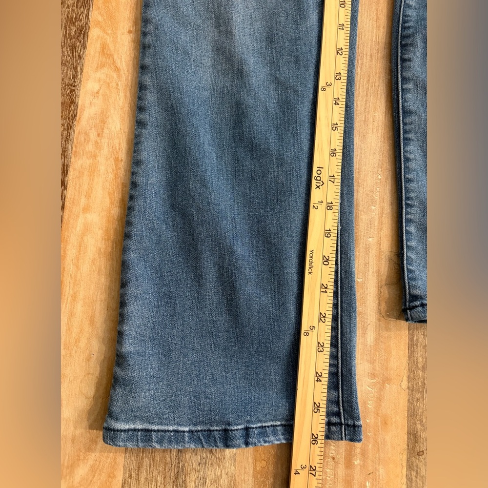 Democracy “Ab”solution Jeans Size 10 Medium Wash Barely Boot Cut - Picture 15 of 16